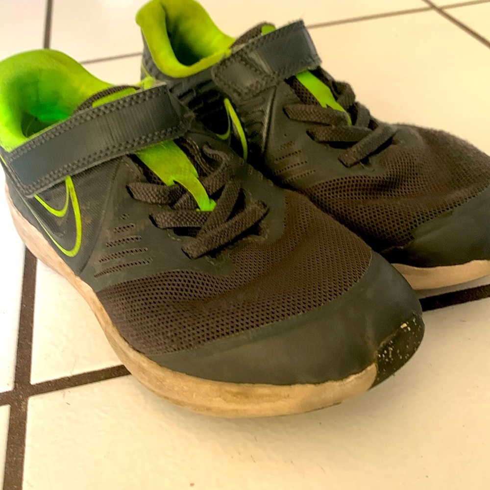 Nike running shoes for kids -star runner 2.0